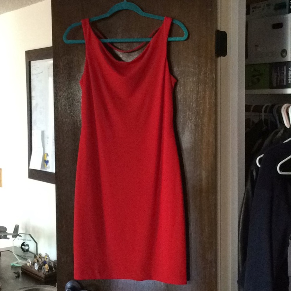 Laundry by Shelli Segal red dress